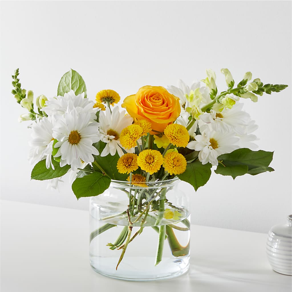 Sun Salutation Bouquet – The Flower House, Eunice LA
