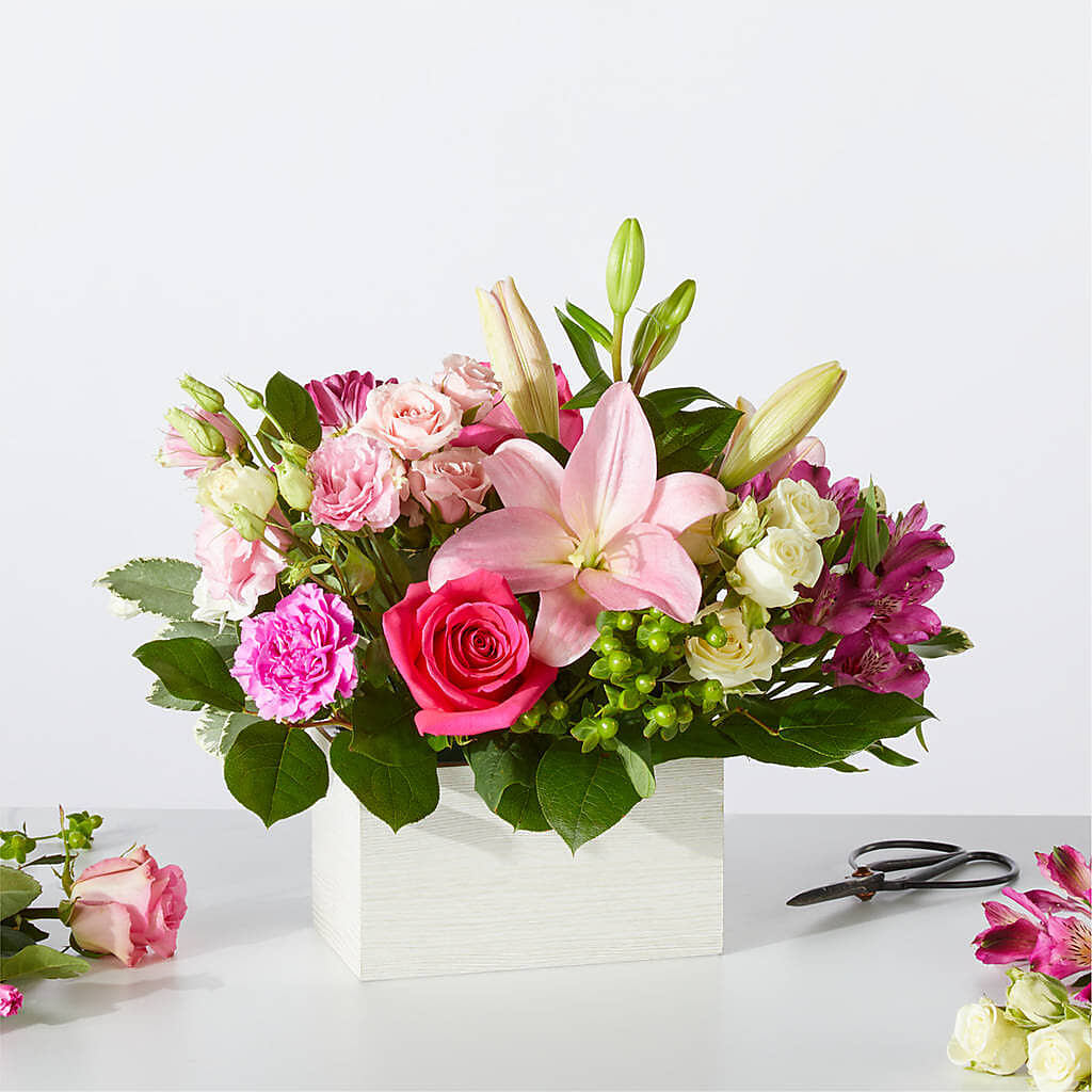 Sweetberry Box – A Florist Original – The Flower House, Eunice LA