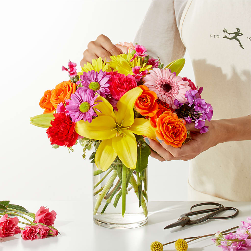 Cue the Confetti - A Florist Original – The Flower House, Eunice LA