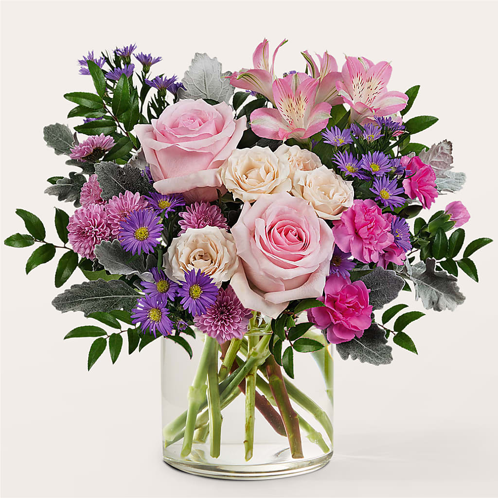 Light as a Feather Bouquet – The Flower House, Eunice LA