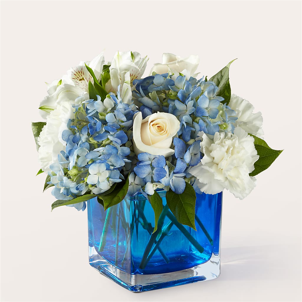 Soothing Waters Bouquet – The Flower House, Eunice LA