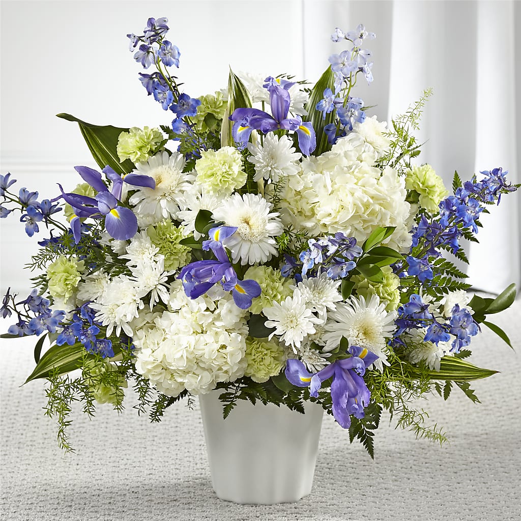 Soft Serenity Floor Basket – The Flower House, Eunice LA