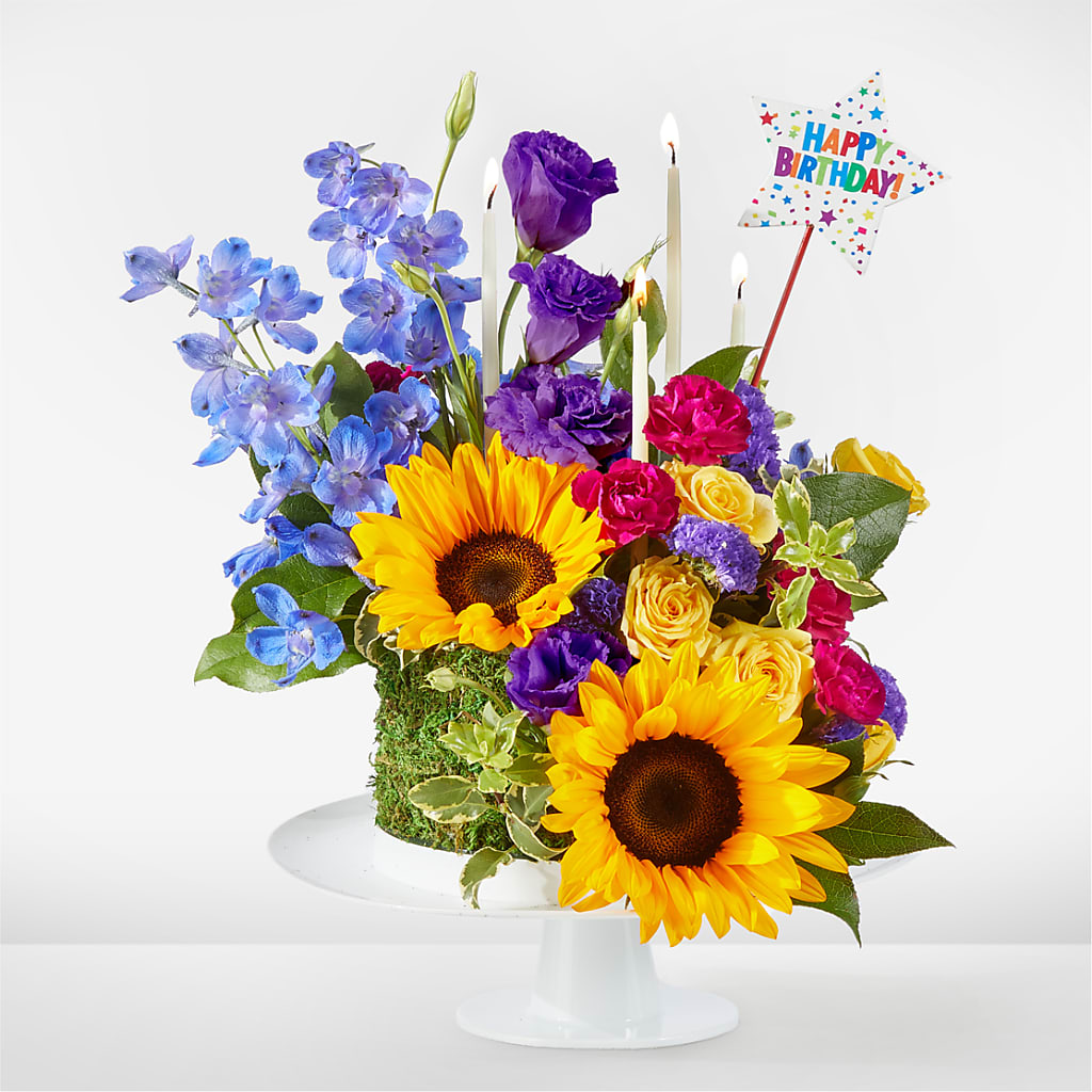 Star of the Day Floral Cake – The Flower House, Eunice LA