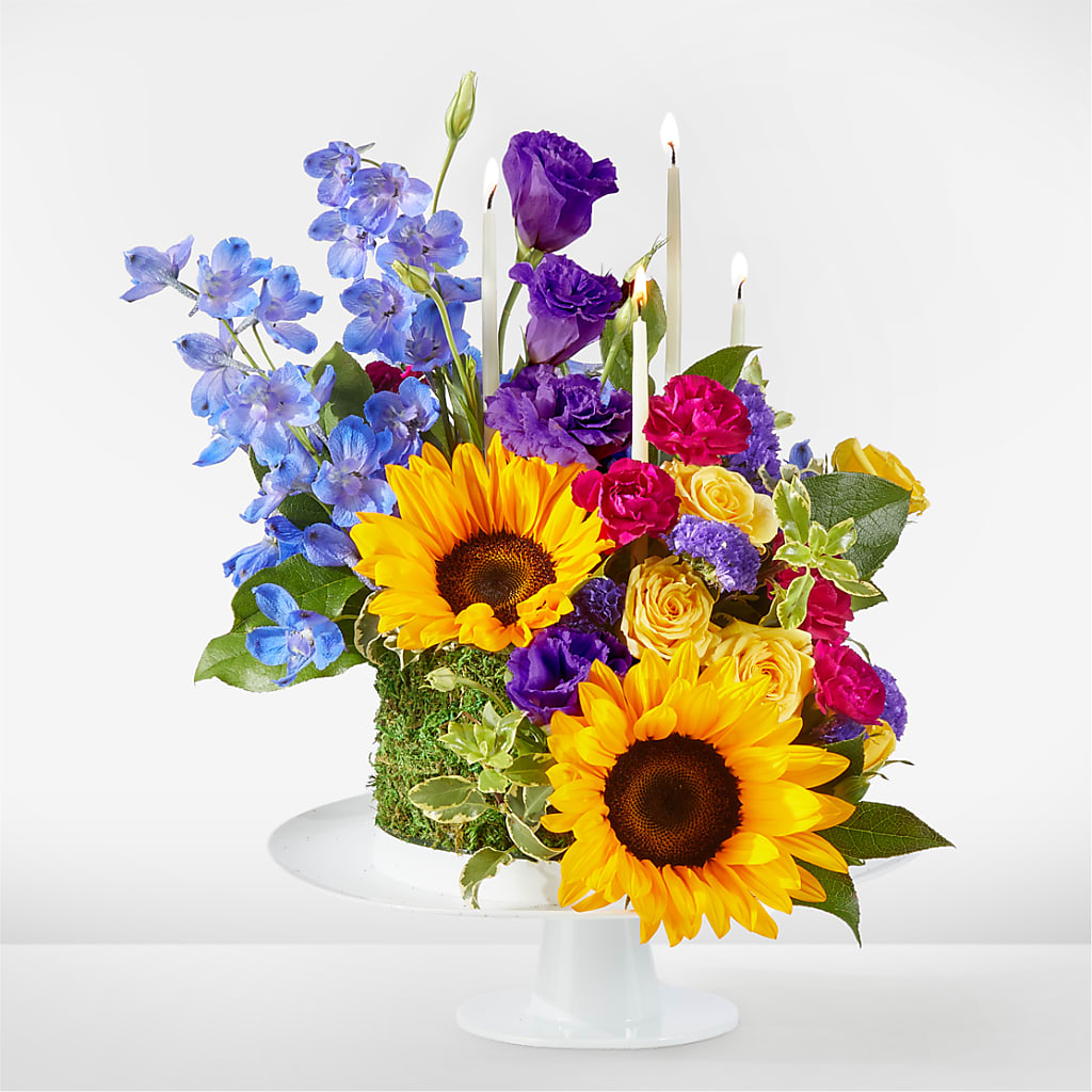 Star of the Day Floral Cake – The Flower House, Eunice LA