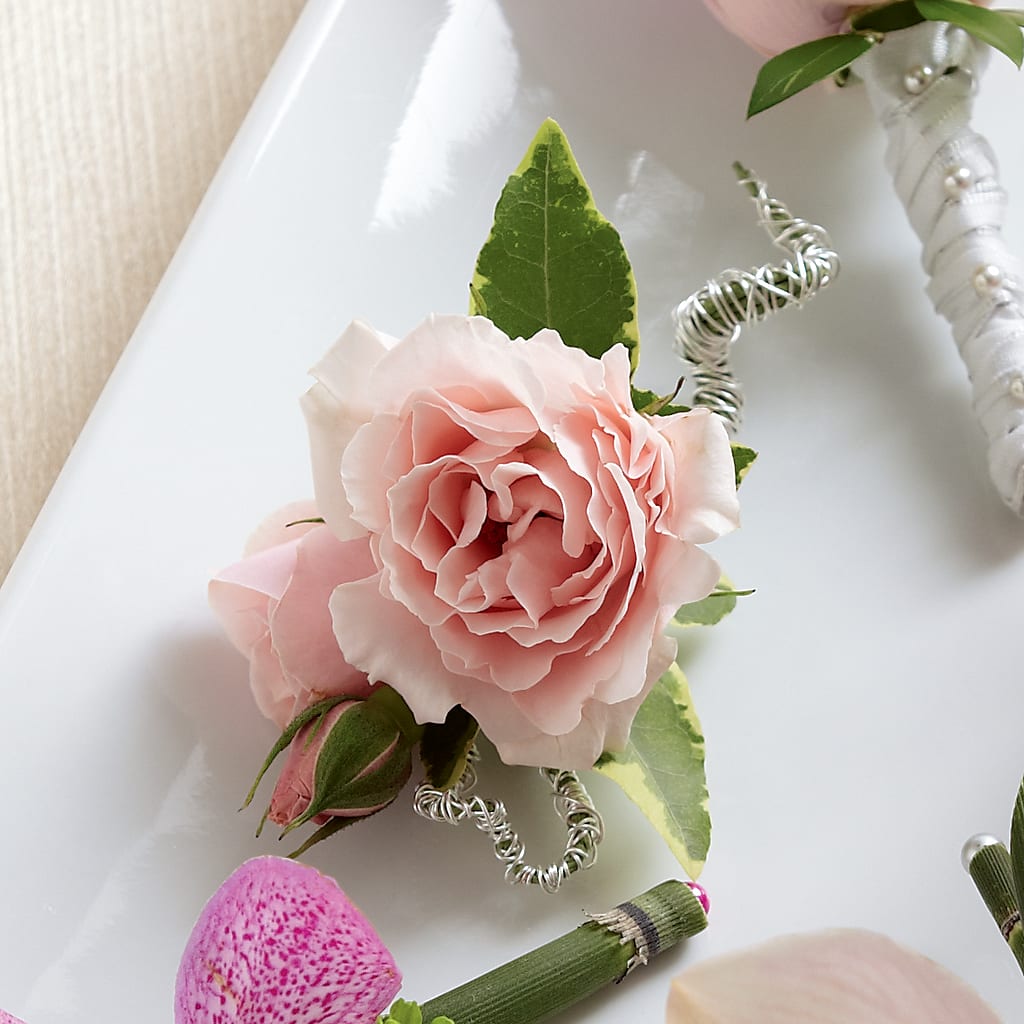 Pink Spray Rose Boutonniere – The Flower House, Eunice LA