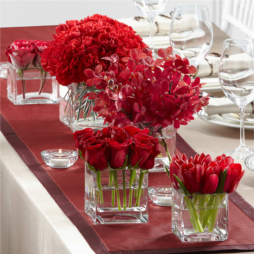 Modern Grace Centerpiece – The Flower House, Eunice LA