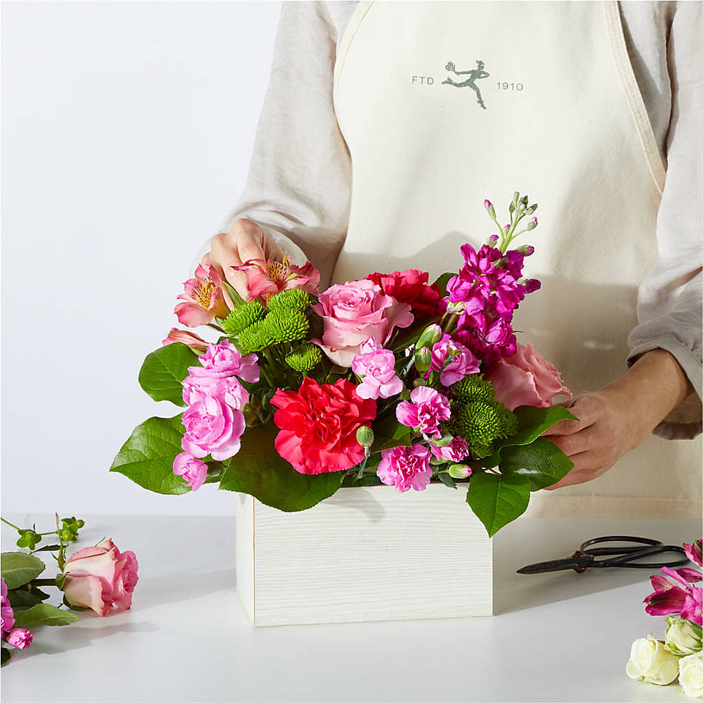 Sweetberry Box – A Florist Original –  The Flower House, Eunice LA