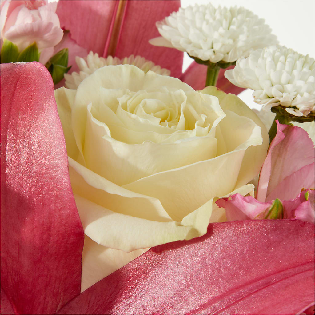 Piece of Cake Bouquet –  The Flower House, Eunice LA